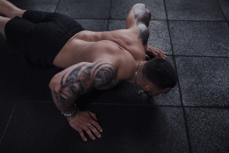 effective chest exercises for hypertrophy.  Push Up.